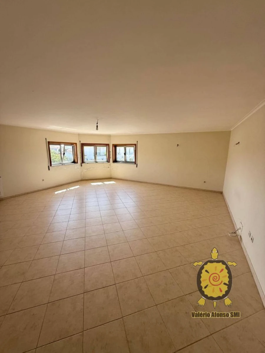 Moradia T4 para Venda em Gafanha da Encarnação Foto 19