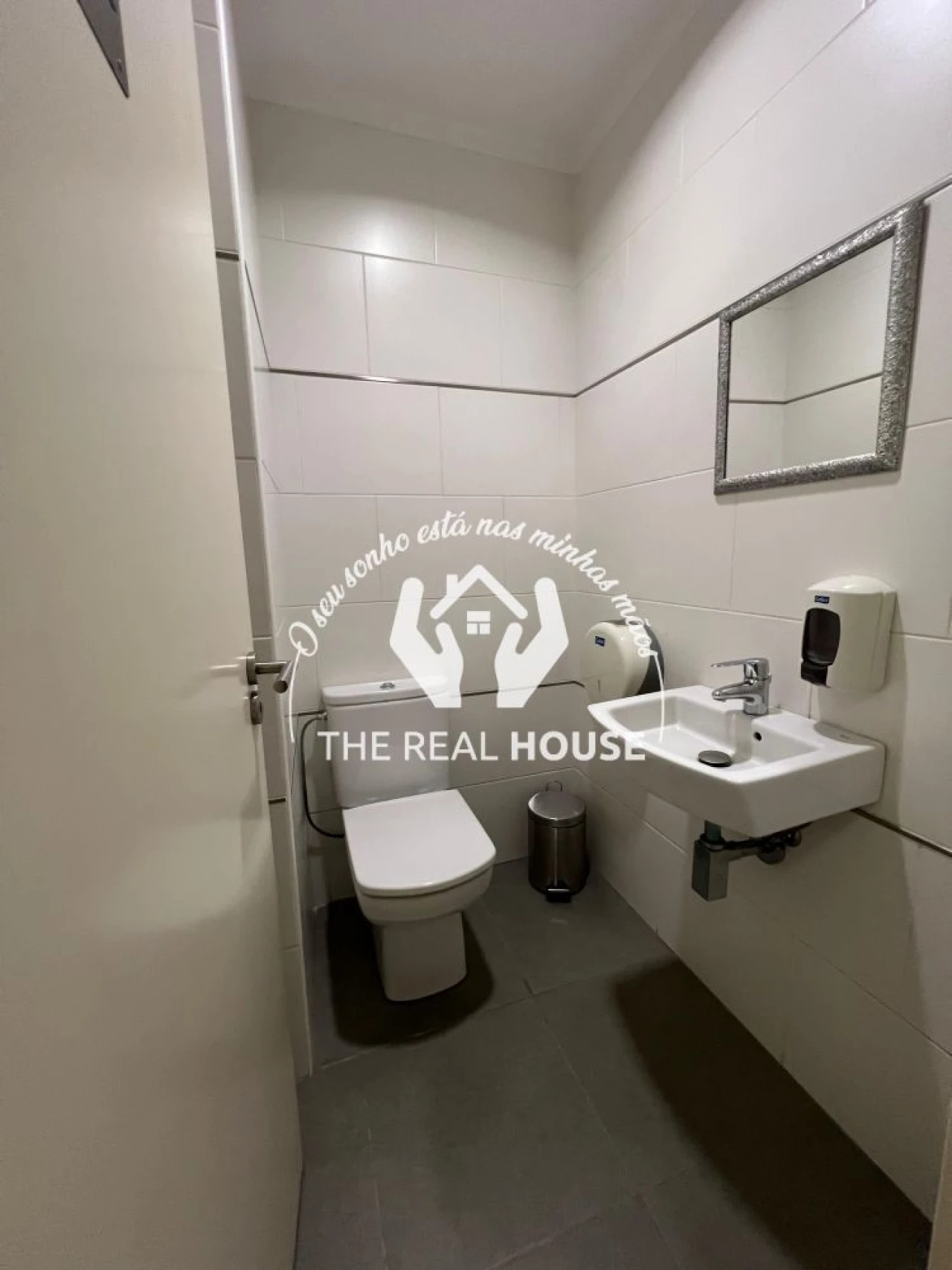 Loja para Arrendamento em Funchal (Santa Luzia) Foto 9