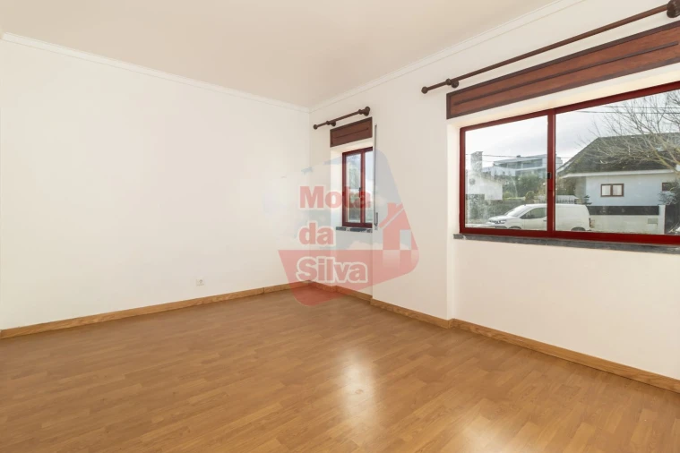 Apartamento T1 para Venda em Caparica e Trafaria Foto 11