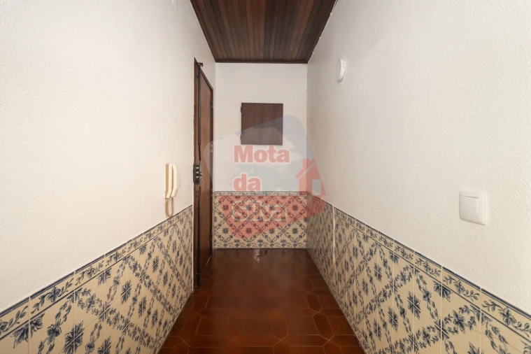 Apartamento T1 para Venda em Caparica e Trafaria Foto 15