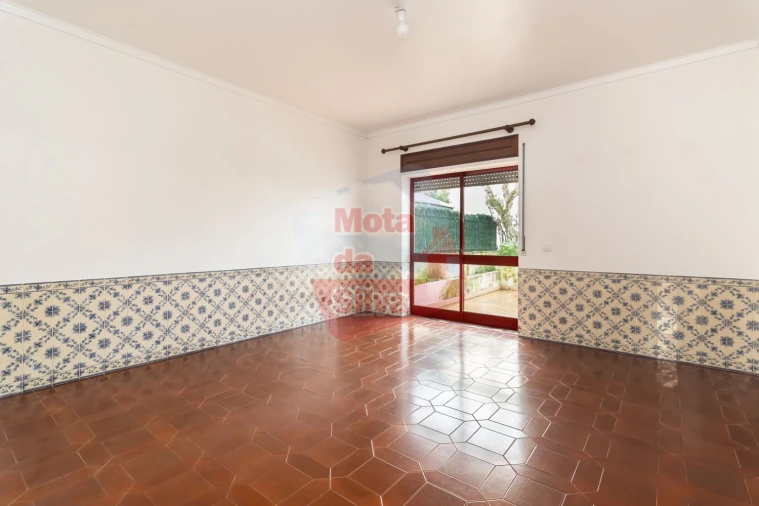 Apartamento T1 para Venda em Caparica e Trafaria Foto 7