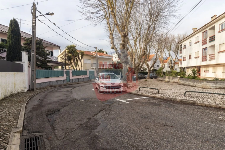 Apartamento T1 para Venda em Caparica e Trafaria Foto 21