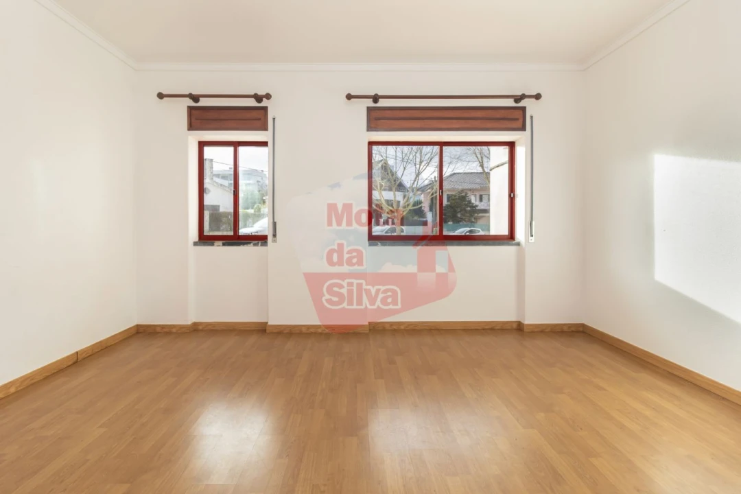 Apartamento T1 para Venda em Caparica e Trafaria Foto 10