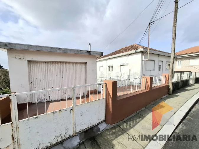Moradia T6 para Venda em Fânzeres e São Pedro da Cova Foto 26