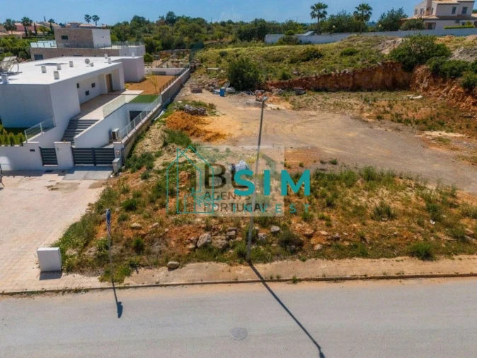 Terreno para Venda em Quelfes Foto 18