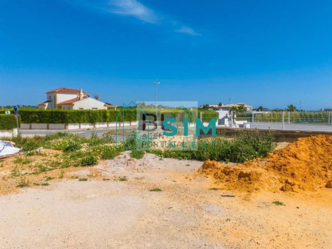 Terreno para Venda em Quelfes Foto 30