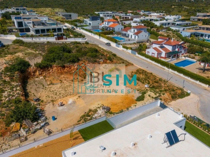 Terreno para Venda em Quelfes Foto 16