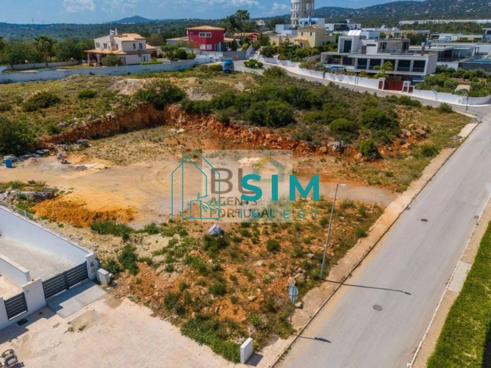 Terreno para Venda em Quelfes Foto 17