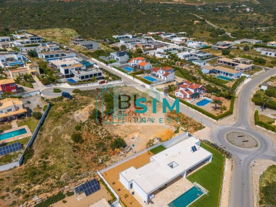 Terreno para Venda em Quelfes Foto 9