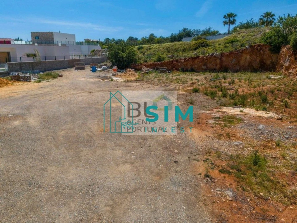 Terreno para Venda em Quelfes Foto 23