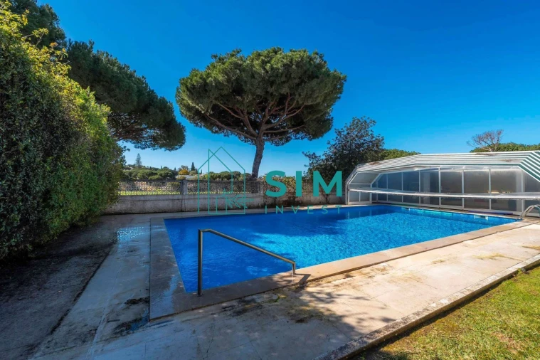 Moradia T4 para Venda em Quarteira Foto 29