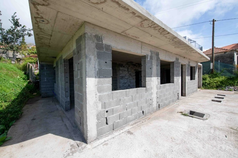 Moradia T3 para Venda em Estreito da Calheta Foto 5