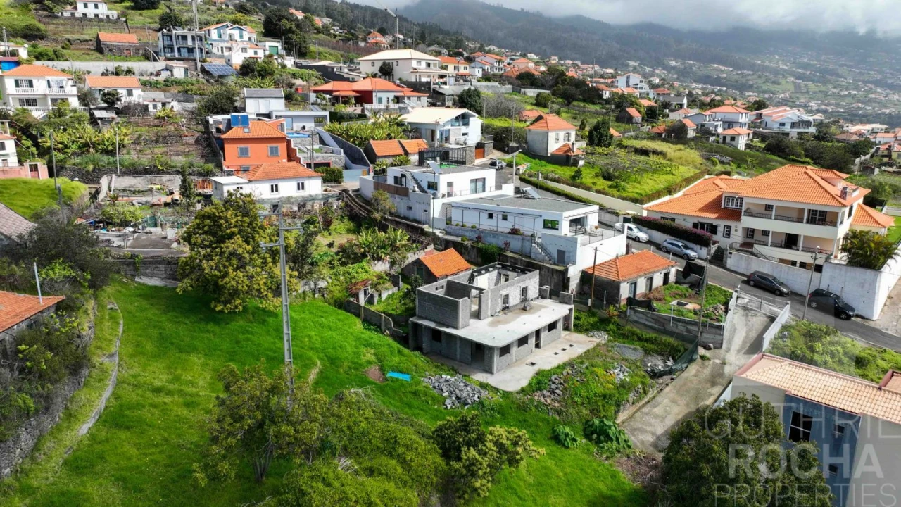 Moradia T3 para Venda em Estreito da Calheta Foto 12