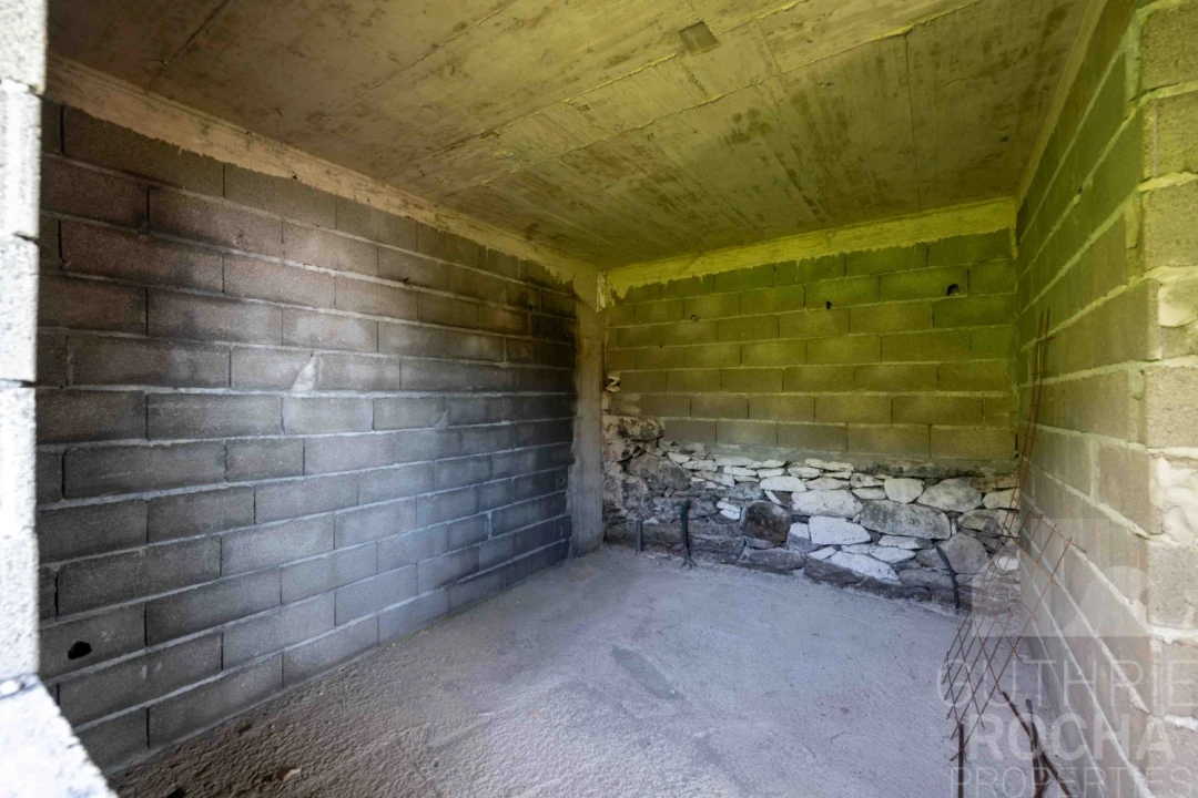 Moradia T3 para Venda em Estreito da Calheta Foto 8