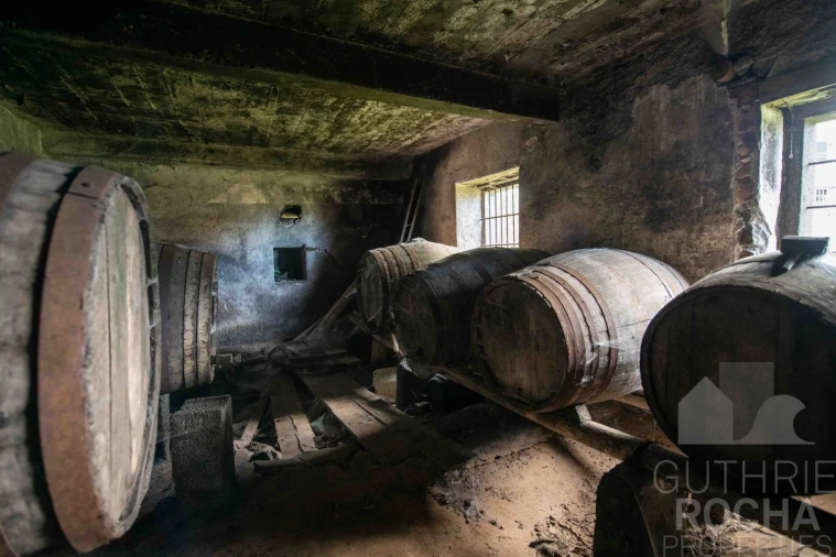 Loja para Venda em Fajã da Ovelha Foto 21