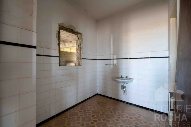 Loja para Venda em Fajã da Ovelha Foto 15