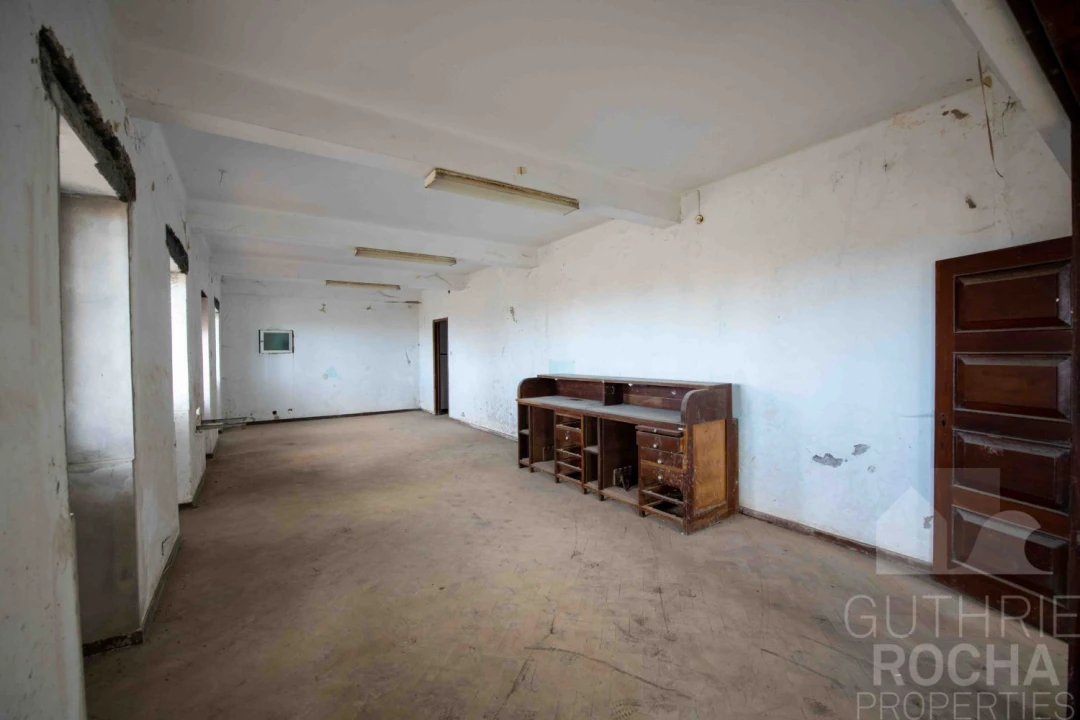 Loja para Venda em Fajã da Ovelha Foto 11