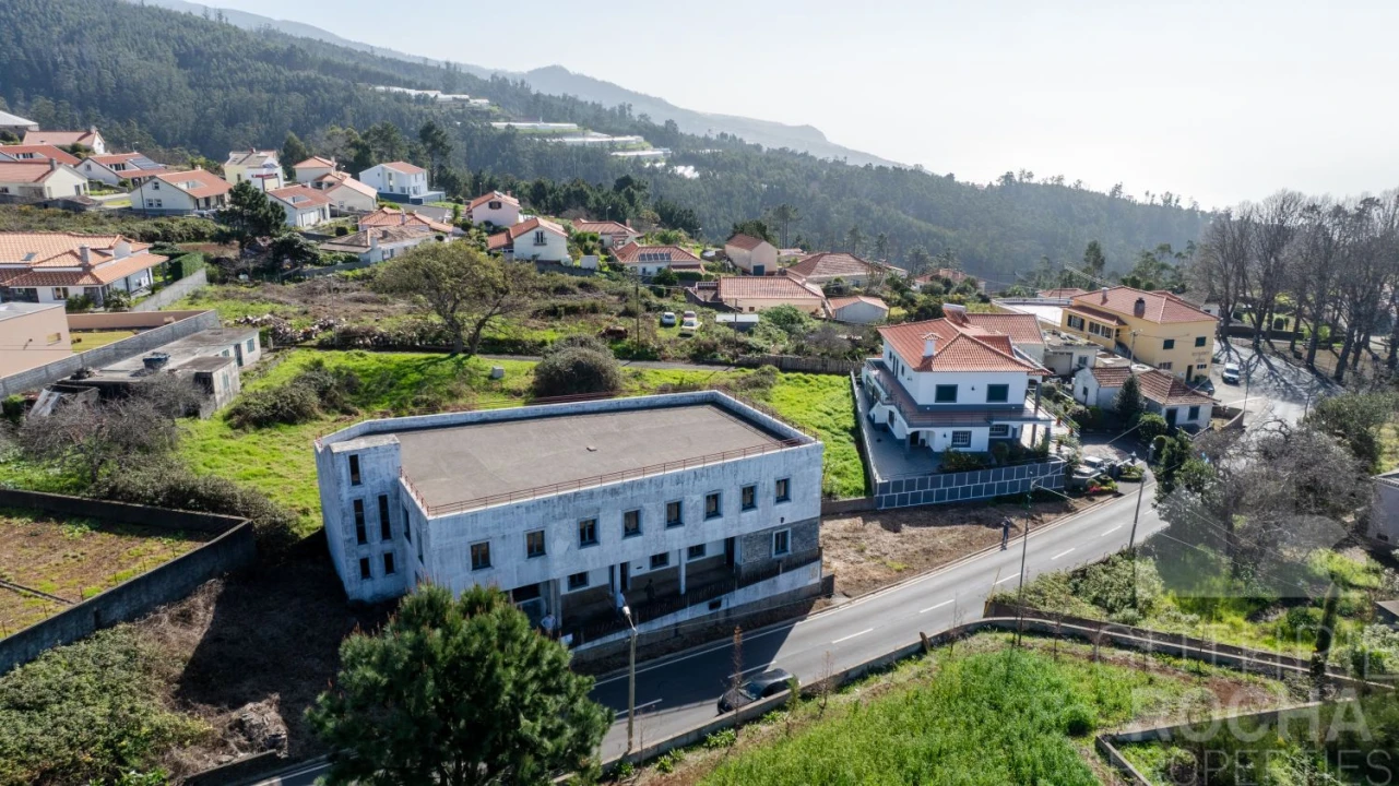 Loja para Venda em Fajã da Ovelha Foto 23
