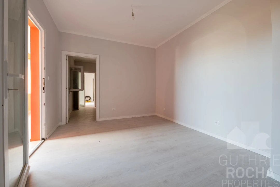 Moradia T3 para Venda em Fajã da Ovelha Foto 6