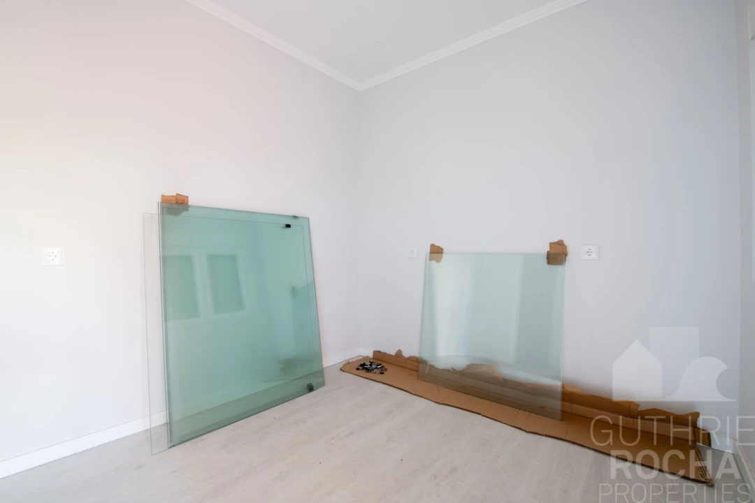 Moradia T3 para Venda em Fajã da Ovelha Foto 11