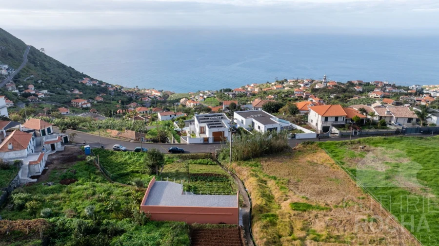 Moradia T3 para Venda em Fajã da Ovelha Foto 2