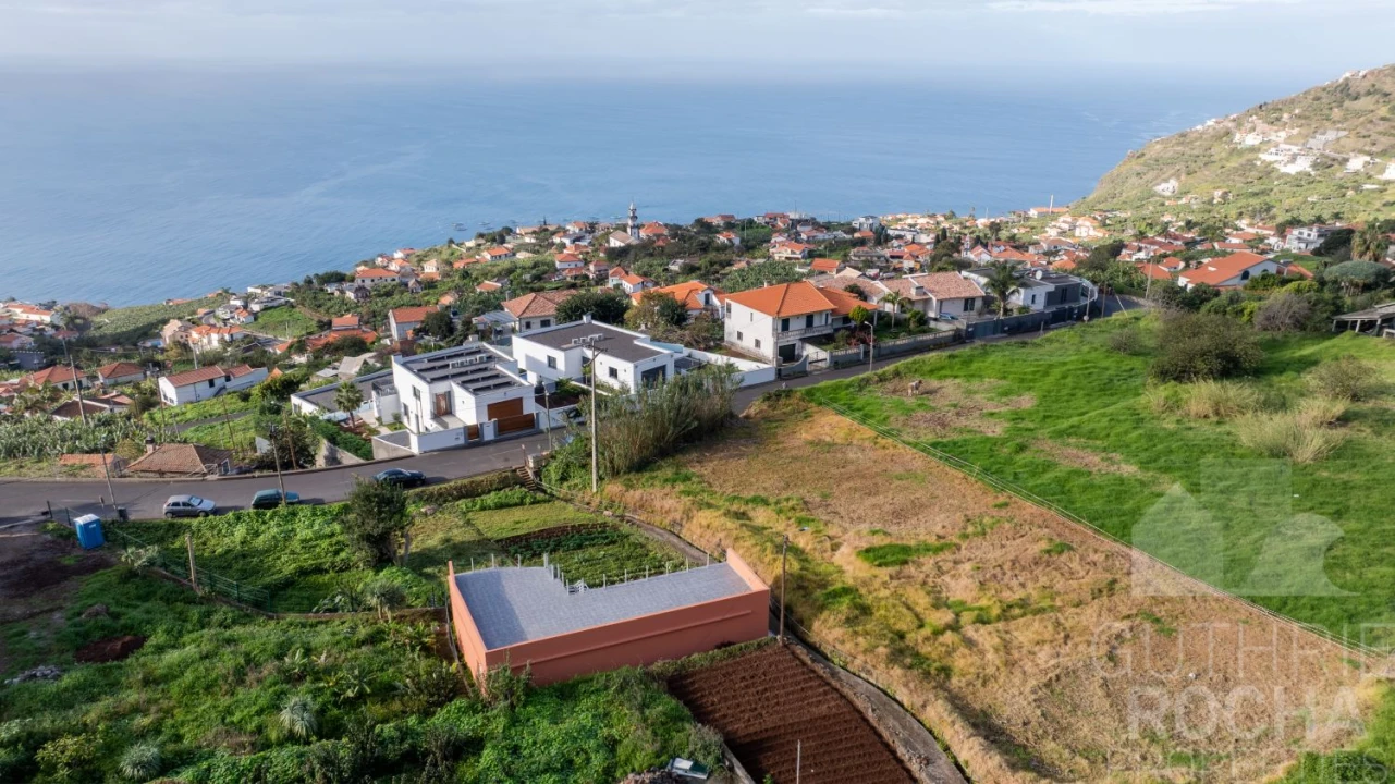 Moradia T3 para Venda em Fajã da Ovelha Foto 3