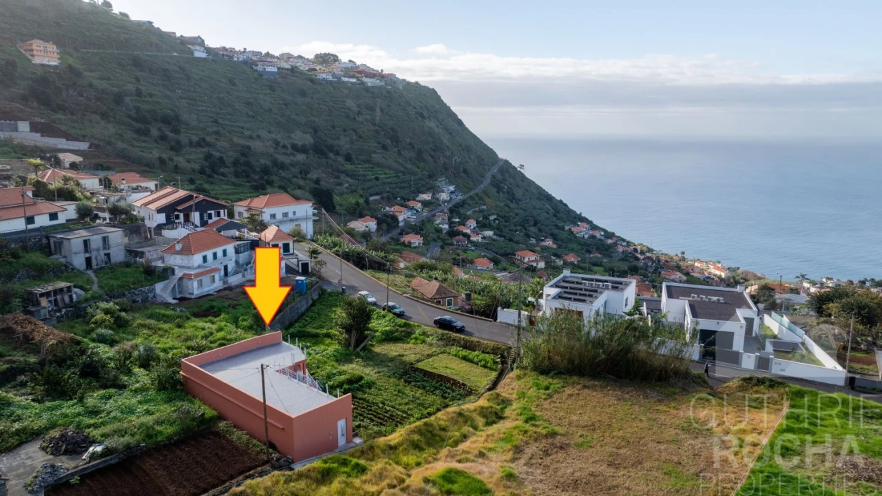 Moradia T3 para Venda em Fajã da Ovelha Foto 17