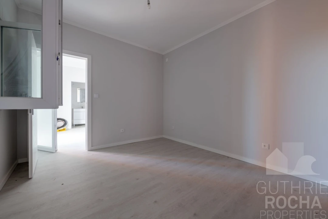 Moradia T3 para Venda em Fajã da Ovelha Foto 7