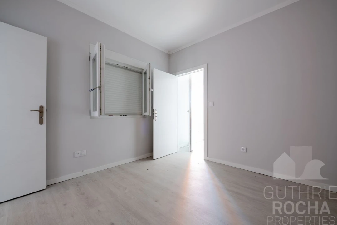 Moradia T3 para Venda em Fajã da Ovelha Foto 8