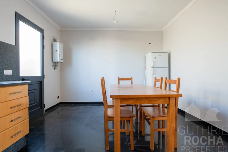 Moradia T3 para Venda em Prazeres Foto 19