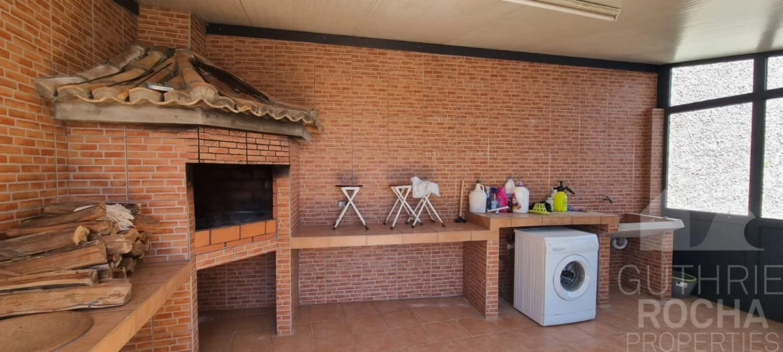 Moradia T3 para Venda em Prazeres Foto 13