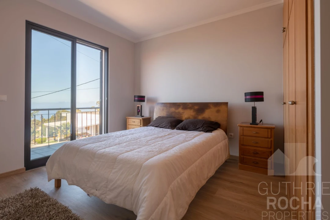 Moradia T3 para Venda em Prazeres Foto 10