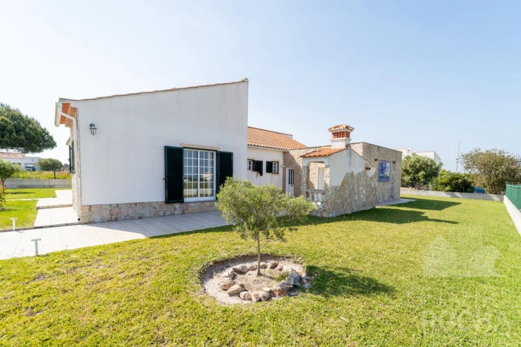 Moradia T3 para Venda em Aljezur Foto 3