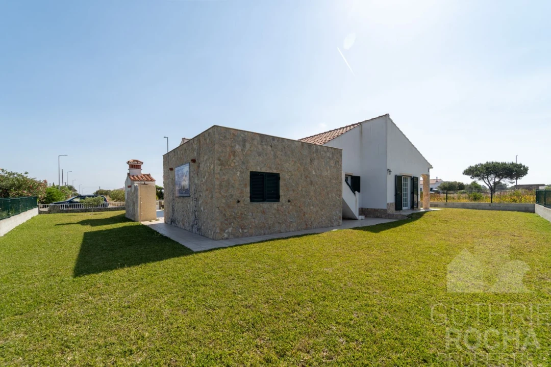 Moradia T3 para Venda em Aljezur Foto 25