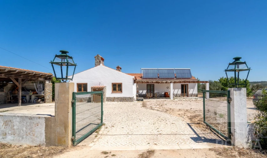 Moradia T3 para Venda em Aljezur Foto 1