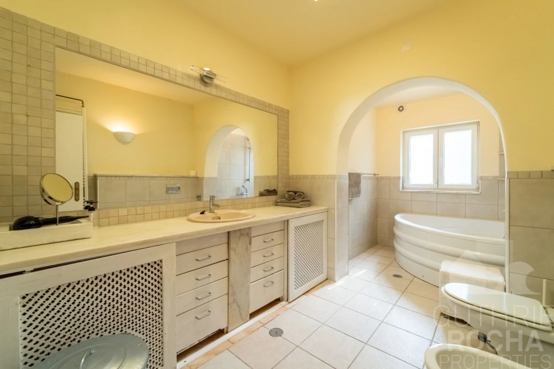 Moradia T8 para Venda em Aljezur Foto 37