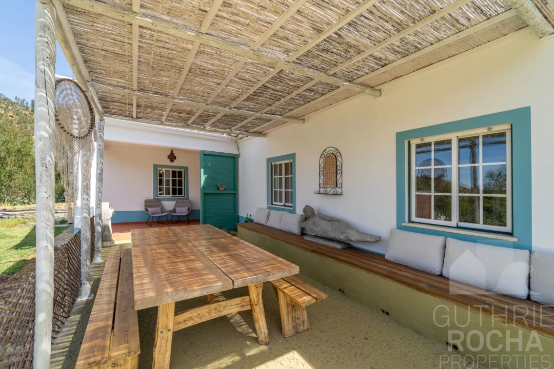 Moradia T4 para Venda em São Teotónio Foto 3