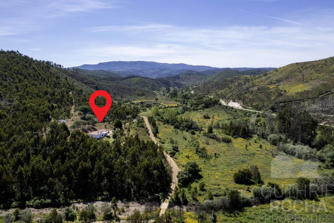 Moradia T4 para Venda em São Teotónio Foto 34