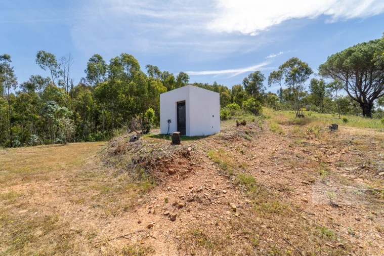 Moradia T4 para Venda em São Teotónio Foto 8