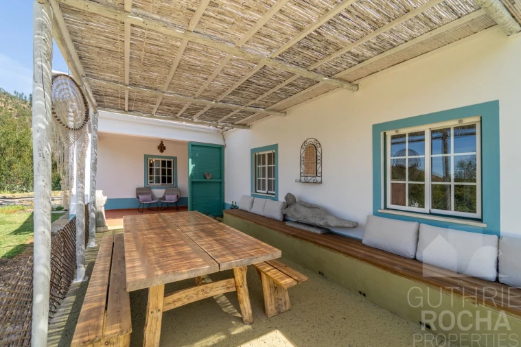 Moradia T4 para Venda em São Teotónio Foto 3