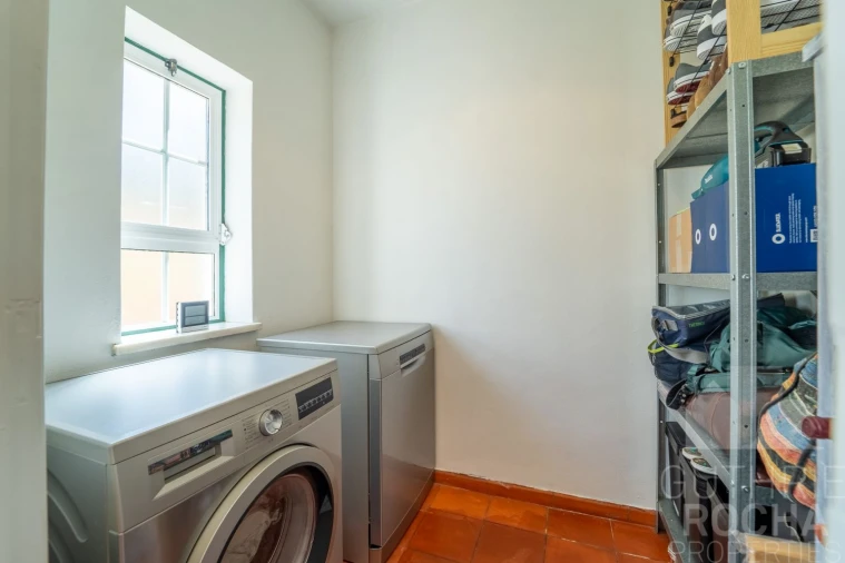 Moradia T4 para Venda em São Teotónio Foto 16