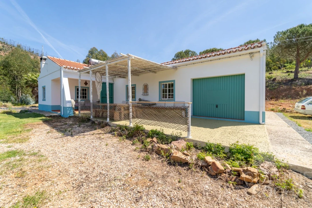 Moradia T4 para Venda em São Teotónio Foto 9