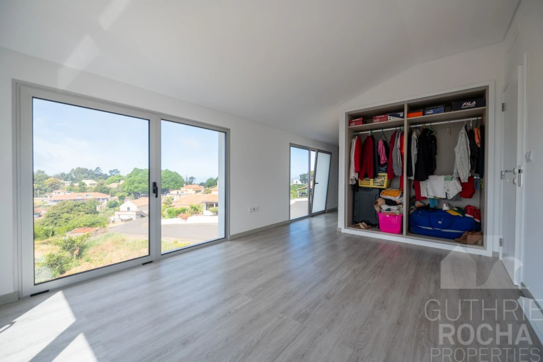 Moradia T3 para Venda em Prazeres Foto 18