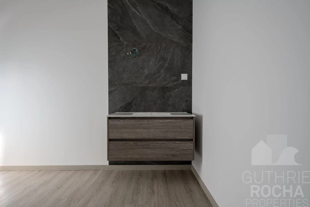 Moradia T3 para Venda em Prazeres Foto 20