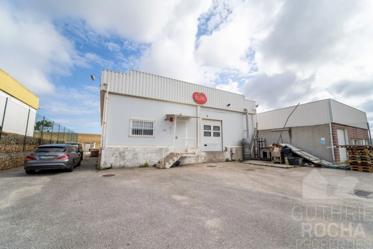 Loja para Venda em Rogil Foto 11