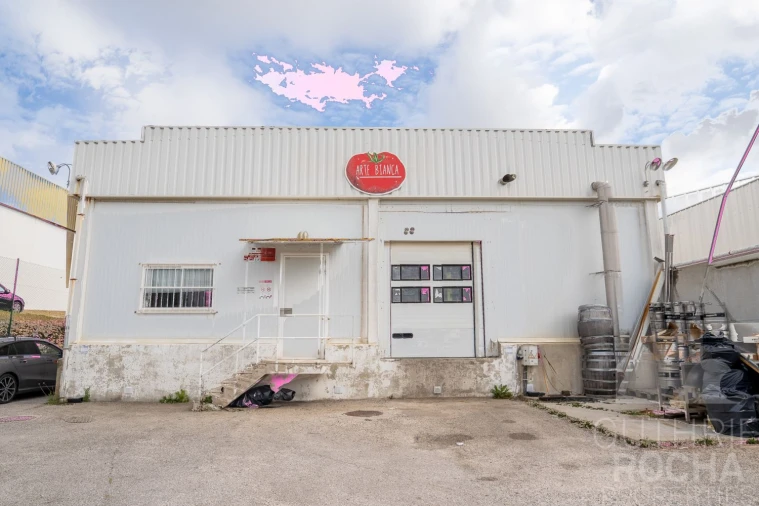 Loja para Venda em Rogil Foto 2