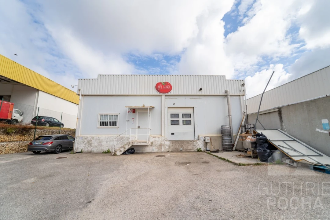 Loja para Venda em Rogil Foto 8