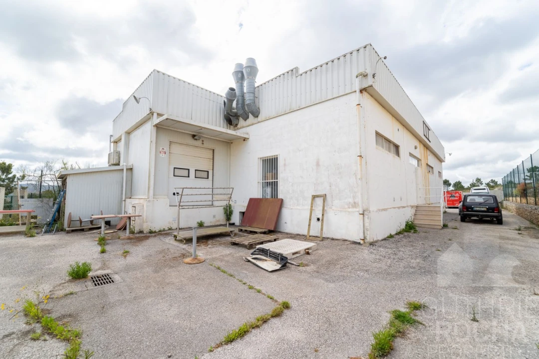 Loja para Venda em Rogil Foto 12