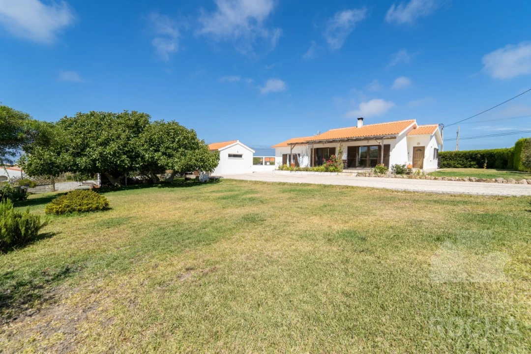 Moradia T2 para Venda em Aljezur Foto 1