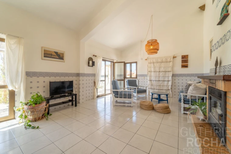 Moradia T2 para Venda em Aljezur Foto 8